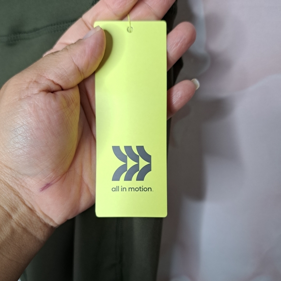 NWT All In Motion Simplicity Twist High Rise Leggings in Olive Green - Picture 6 of 11